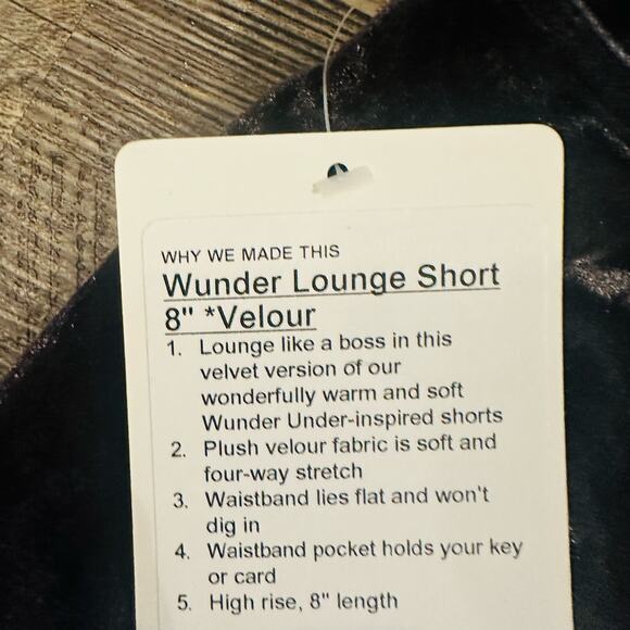 Lululemon Athletica Wunder Lounge 8" Velour Athletic Short Size 8 NWT - Picture 3 of 3